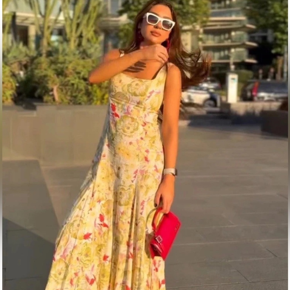 NWT Zara Linen Blend Yellow Dress ZW Collection Floral Wedding Guest M - Picture 3 of 16